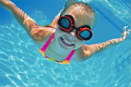 SAFETY TIPS FOR BEGINNER SWIMMERS